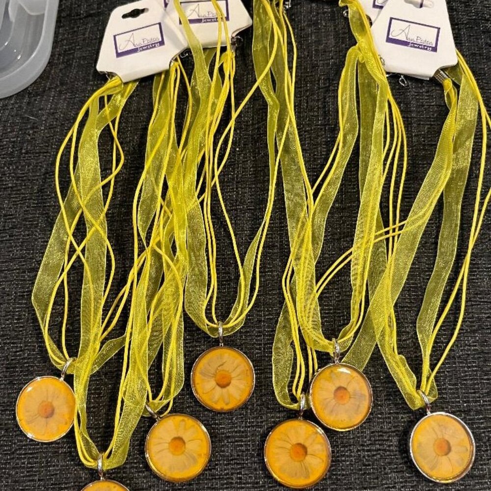 Lot of 7 Ann Peden Daisy Necklaces - NWT